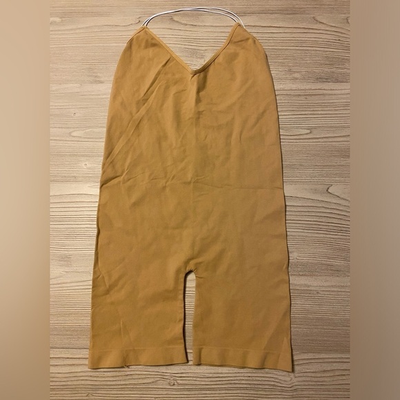 FREE PEOPLE INTIMATELY Seamless Romper/Onsie M/L - Picture 1 of 3